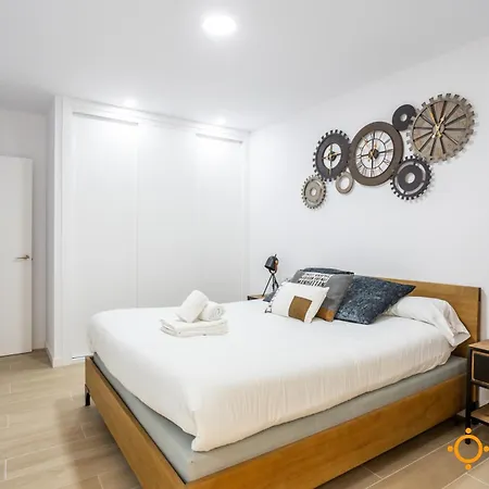 Travelers Dream By Livework * Cadiz