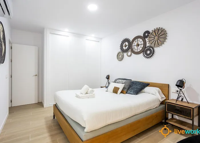 Travelers Dream By Livework * Cadiz