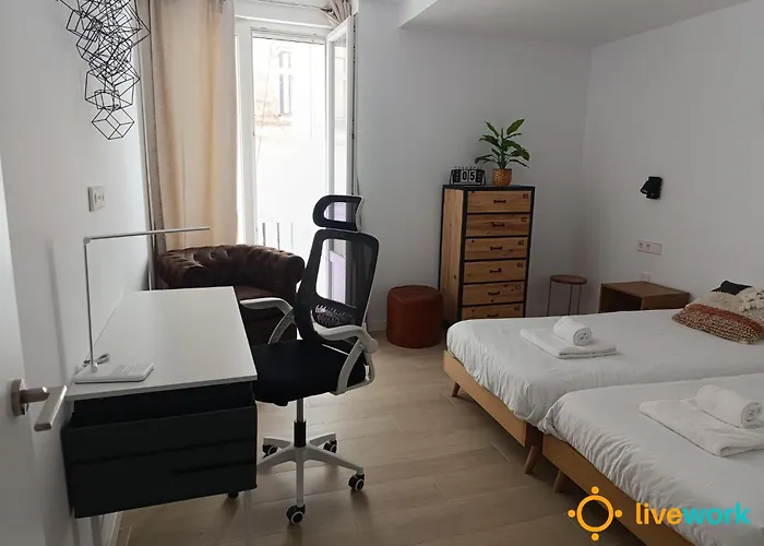 Travelers Dream By Livework * Cádiz